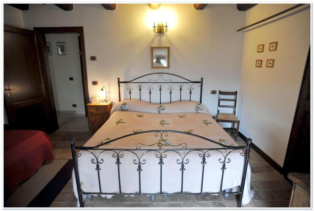 B&B San Paterniano Cingoli Værelse billede